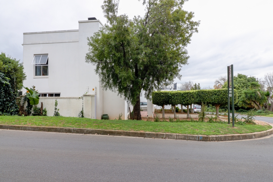 3 Bedroom Property for Sale in Paradyskloof Western Cape
